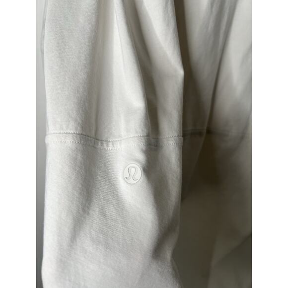 Lululemon Back In Action V-Neck Long Sleeve Shirt in Grey Sage Size 10 - Picture 2 of 3